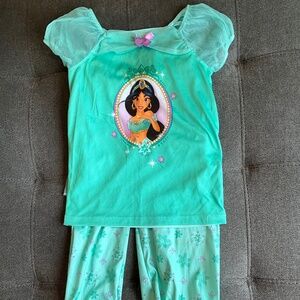 EUC Disney Princess Jasmine Pajama Set Size XS (4-5)